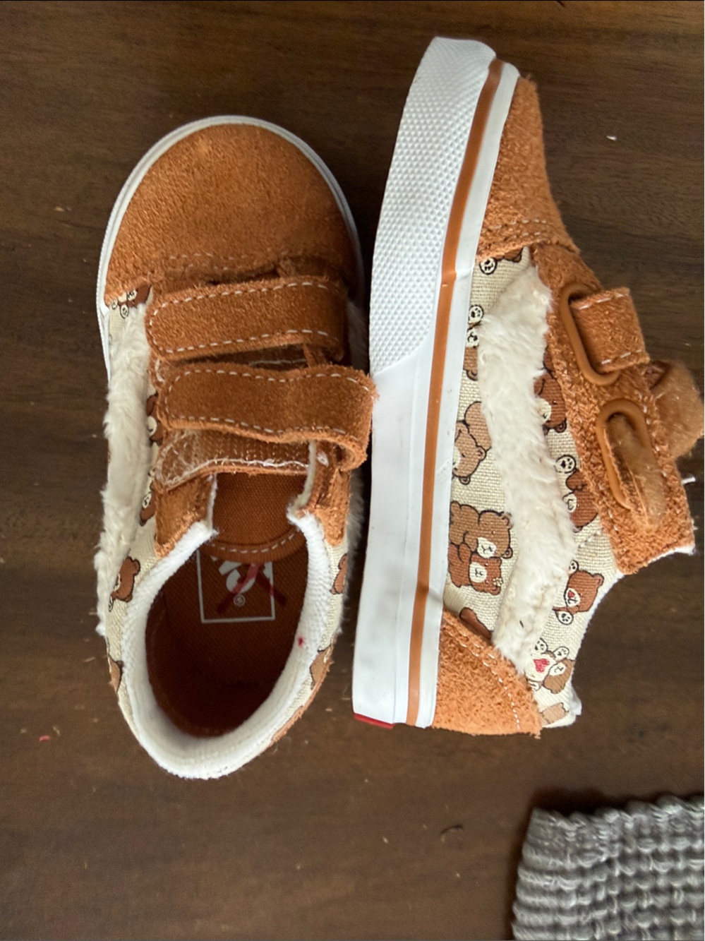 Vans Kids Brown Bear Print Velcro Sneakers